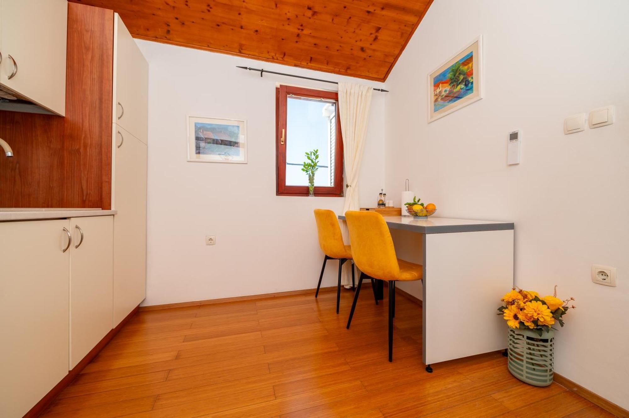 Apartments Vitoria Mali Lošinj Εξωτερικό φωτογραφία