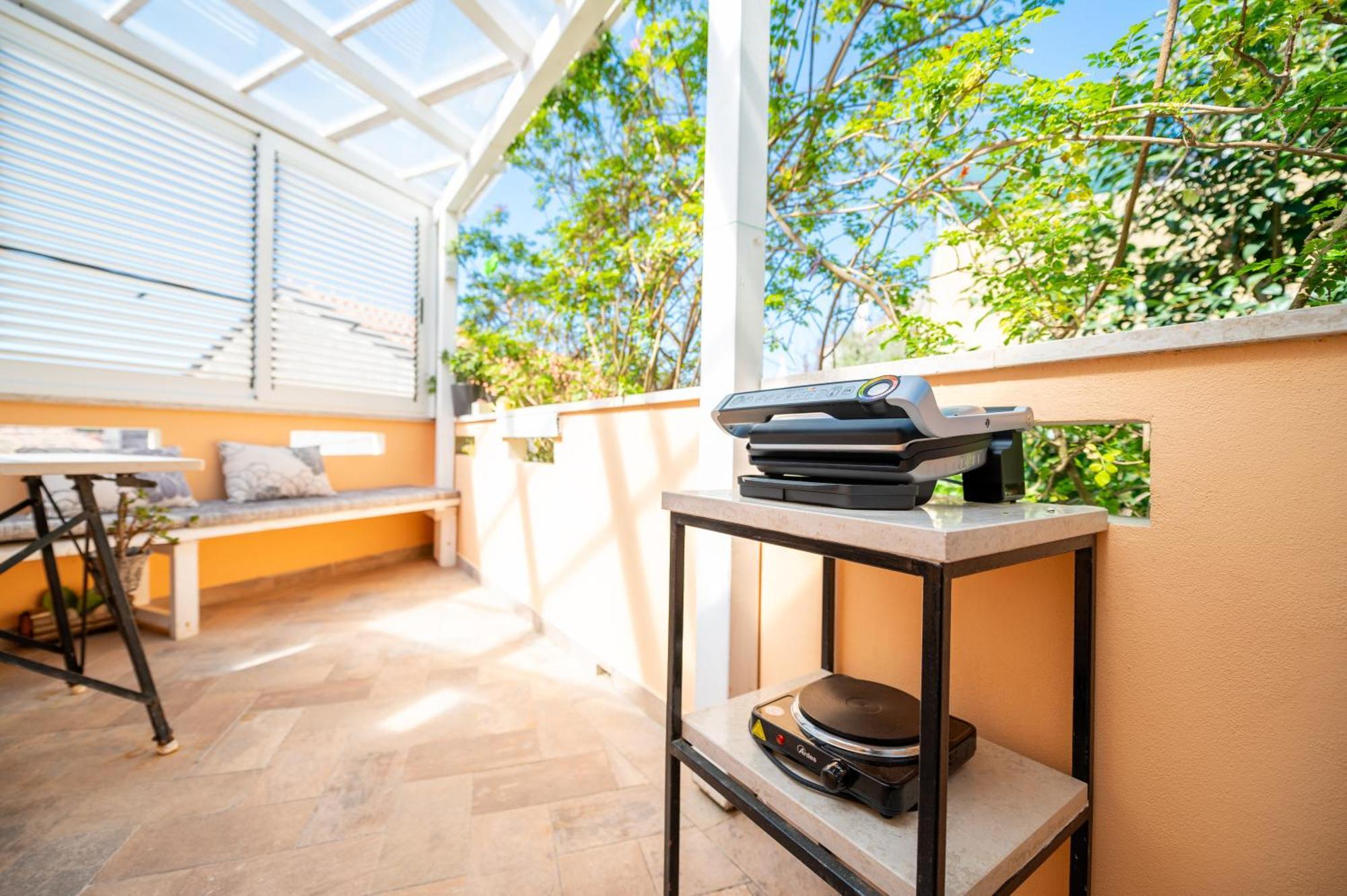 Apartments Vitoria Mali Lošinj Εξωτερικό φωτογραφία