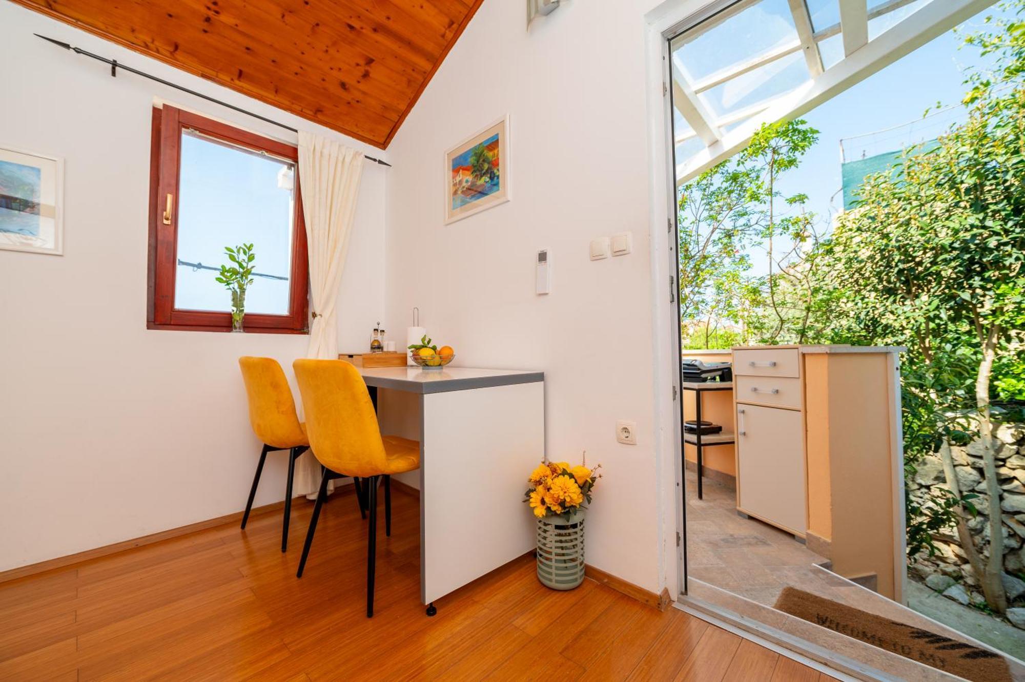 Apartments Vitoria Mali Lošinj Εξωτερικό φωτογραφία